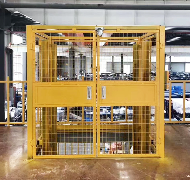 嘉峪关智能导轨式升降机亮相